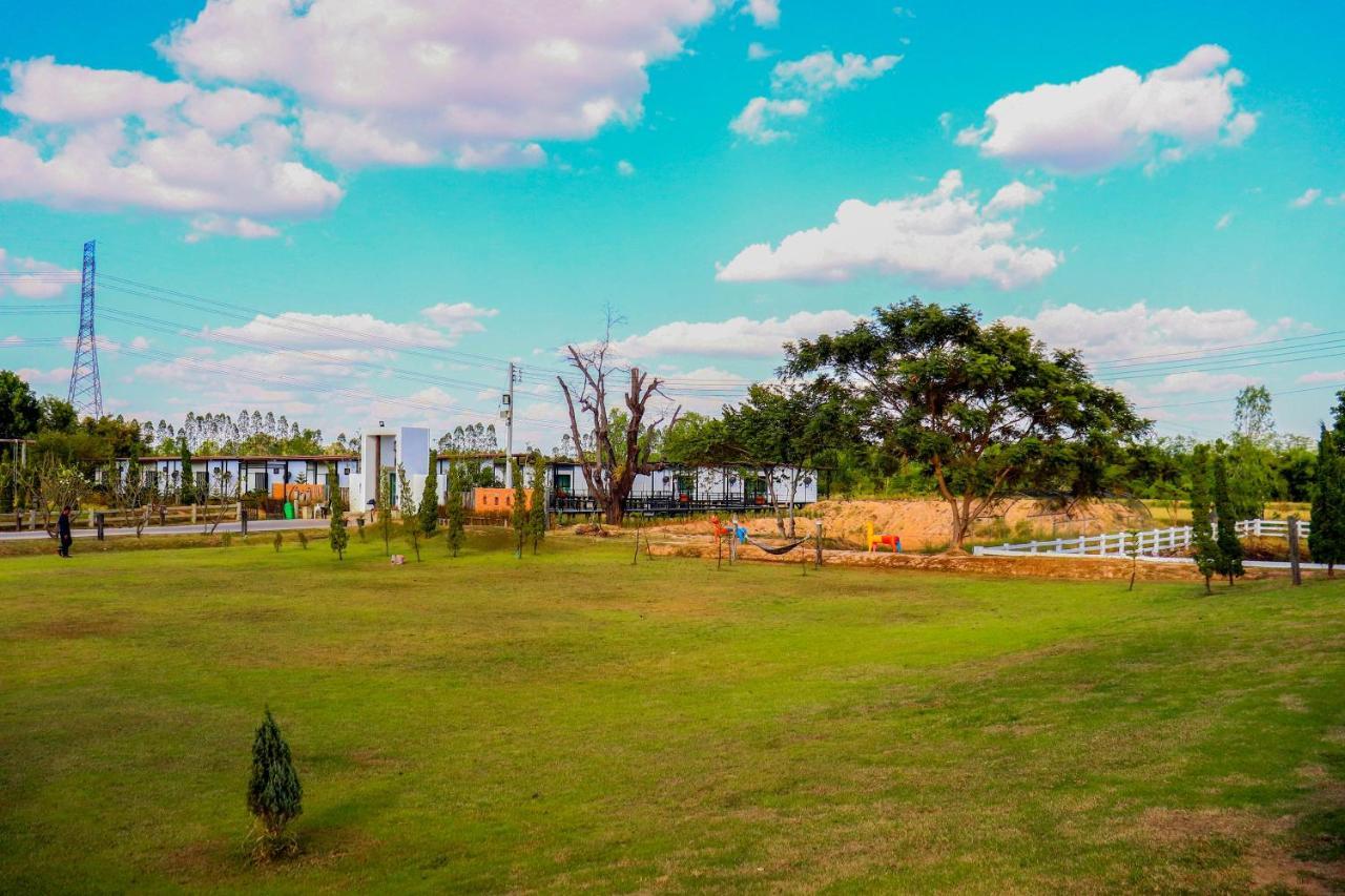 Mae On Village Resort Roi Et Zewnętrze zdjęcie