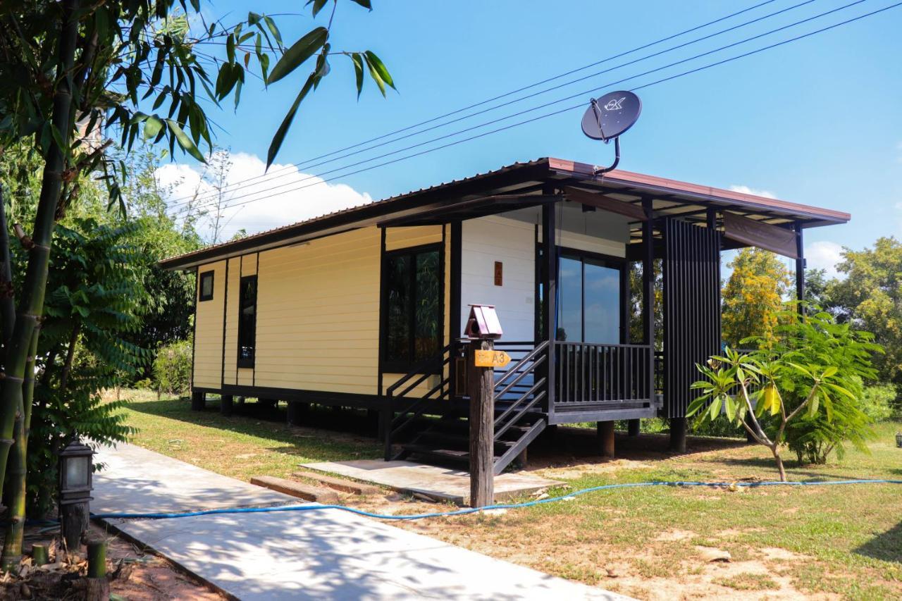 Mae On Village Resort Roi Et Zewnętrze zdjęcie