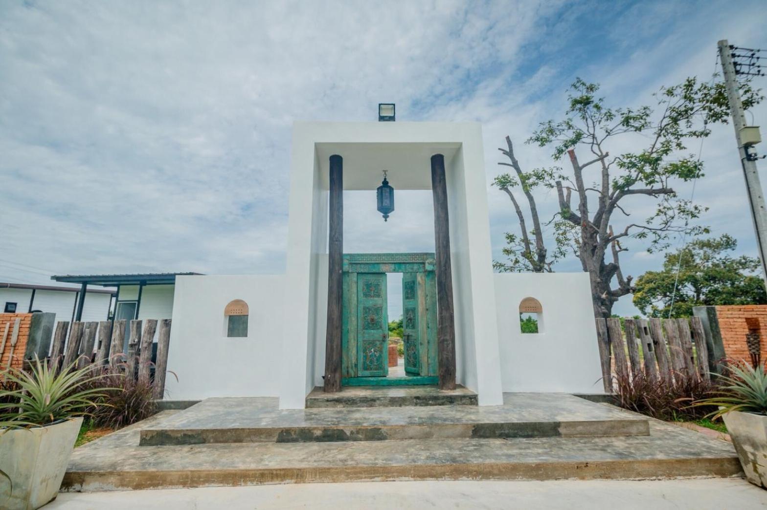Mae On Village Resort Roi Et Zewnętrze zdjęcie