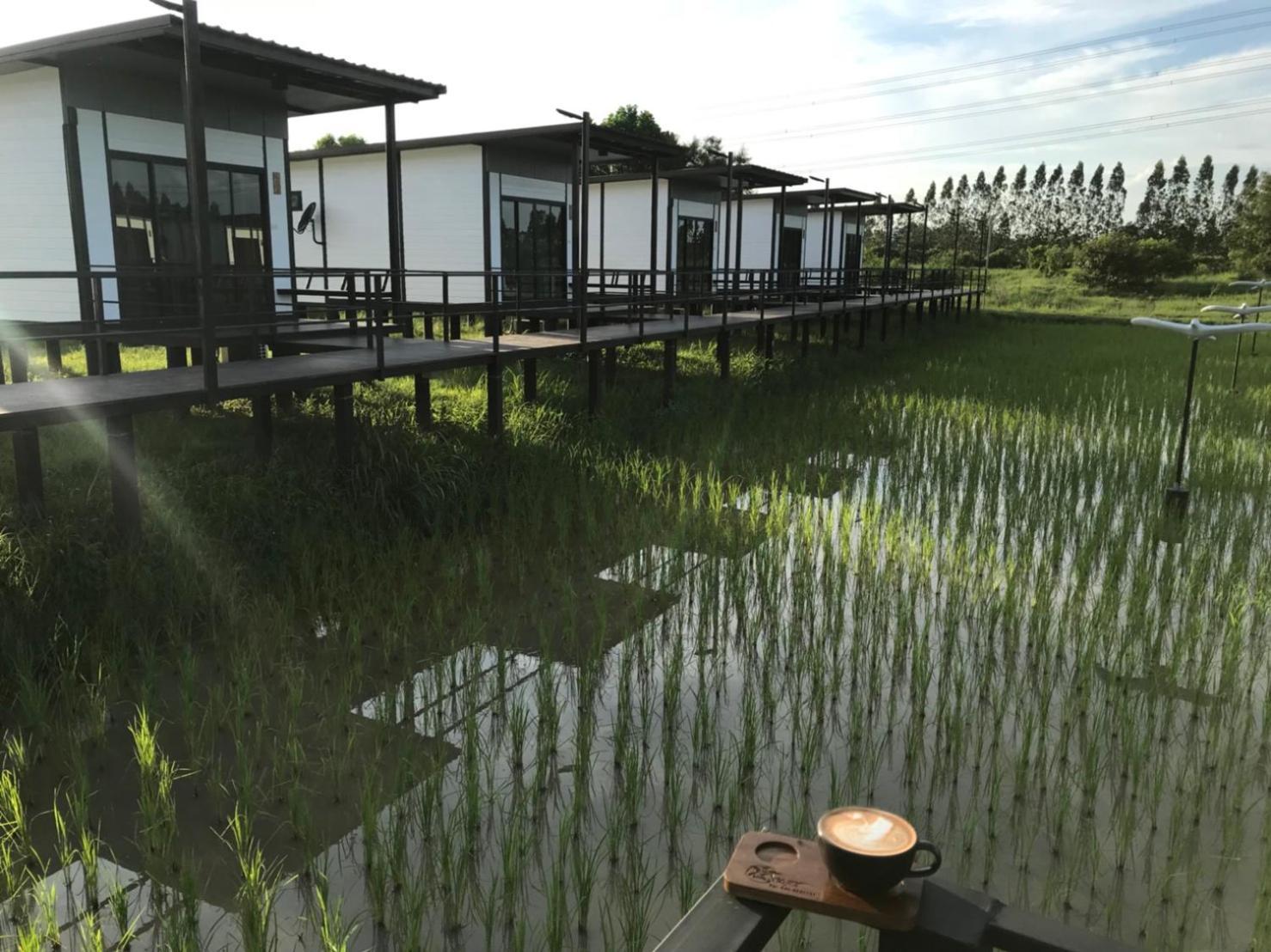 Mae On Village Resort Roi Et Zewnętrze zdjęcie